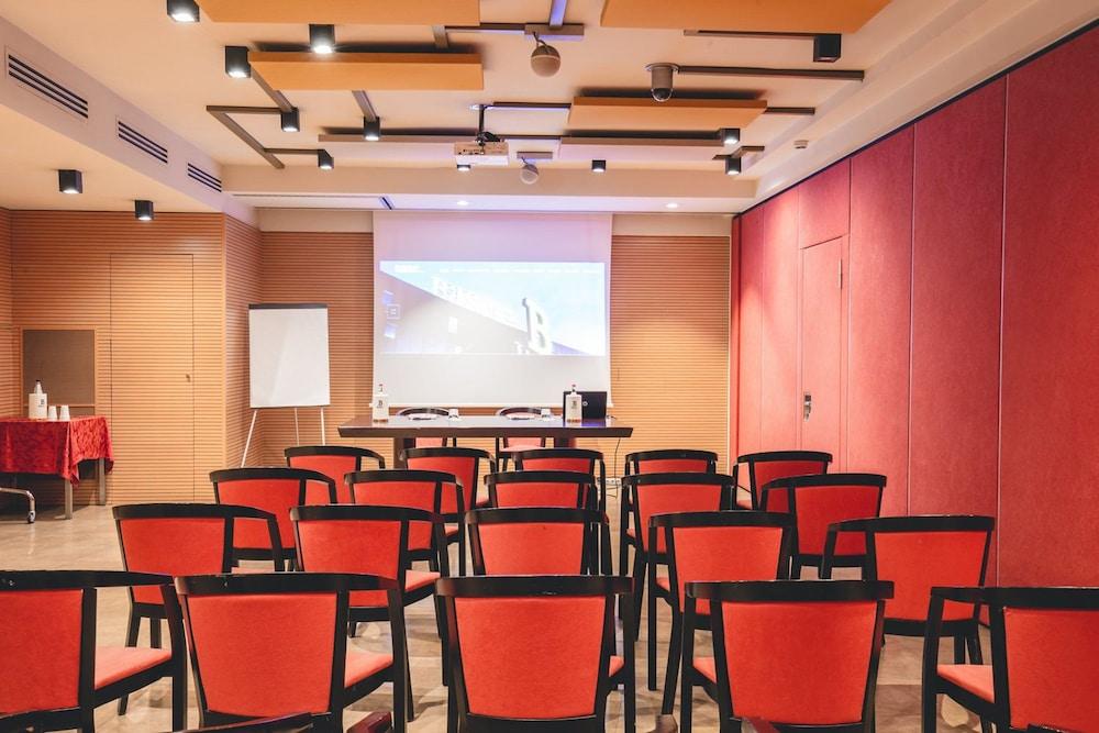 Base Hotel Noventa di Piave Dış mekan fotoğraf
