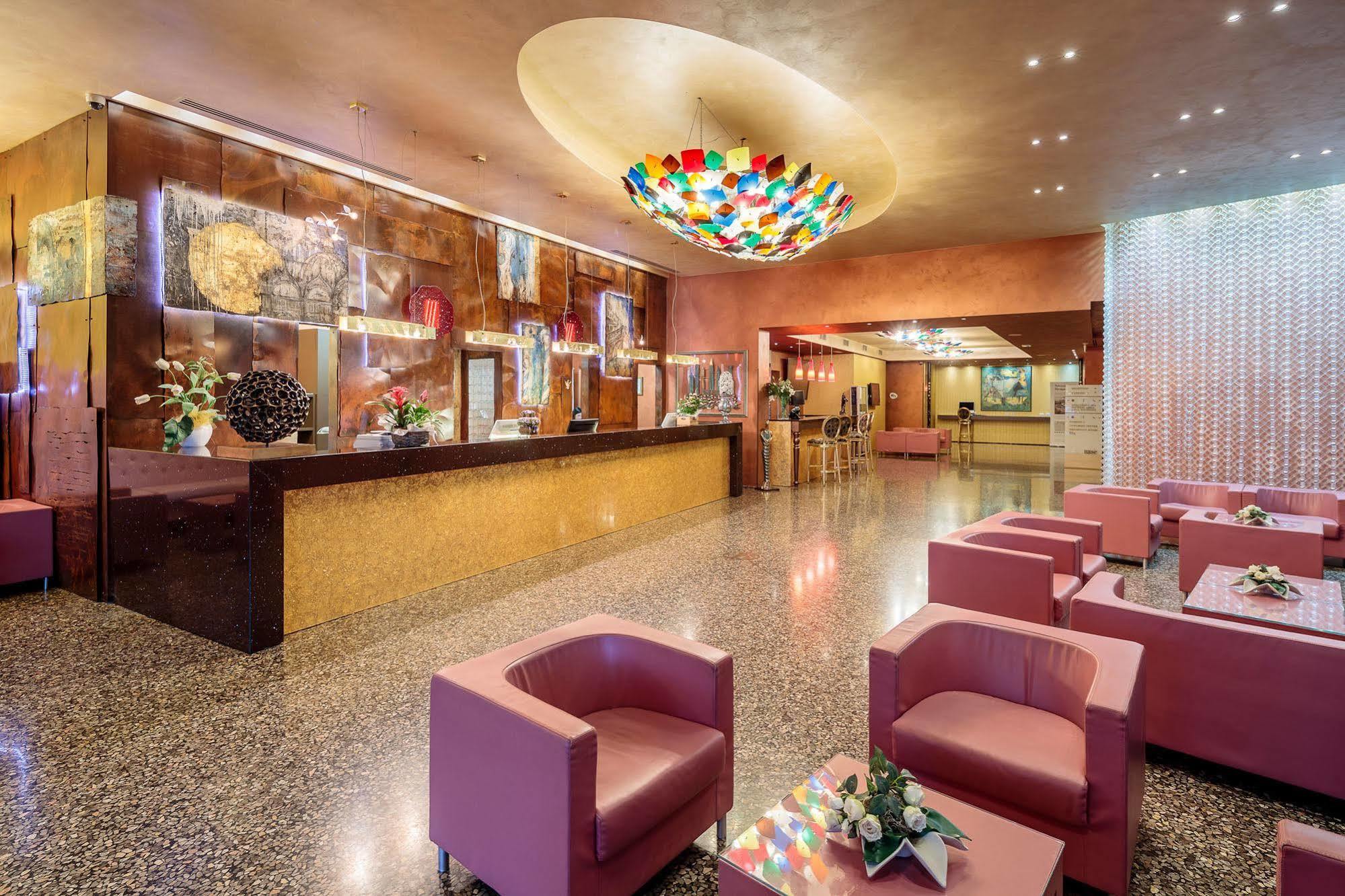 Base Hotel Noventa di Piave Dış mekan fotoğraf
