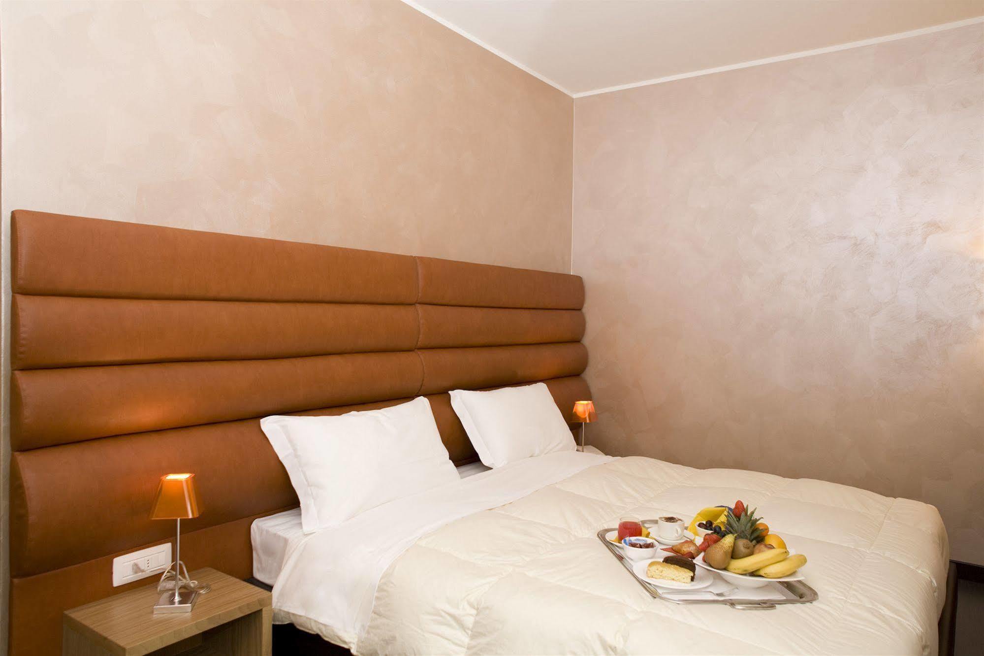 Base Hotel Noventa di Piave Dış mekan fotoğraf