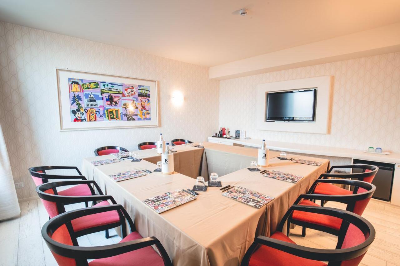 Base Hotel Noventa di Piave Dış mekan fotoğraf
